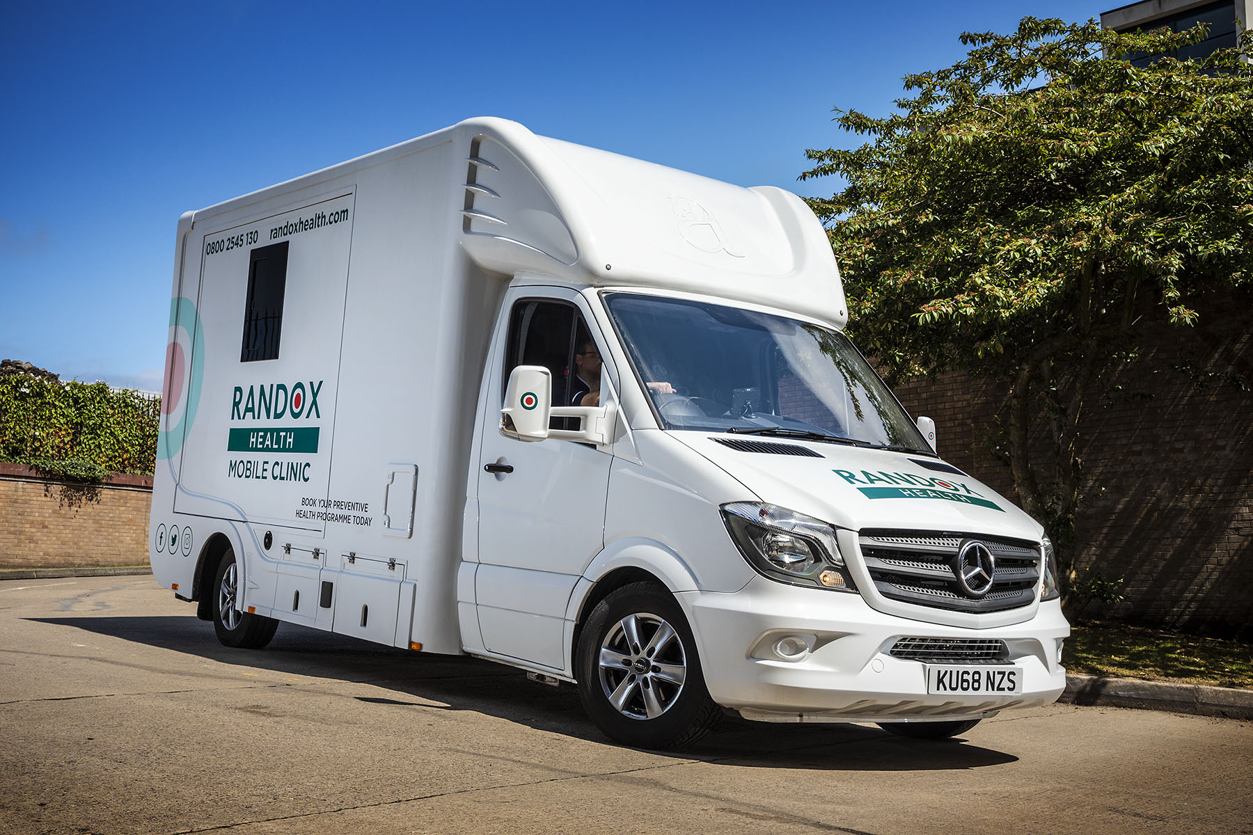 Healthcare leader takes its life-extending diagnostic service on the road with eye-catching Mercedes-Benz Sprinters